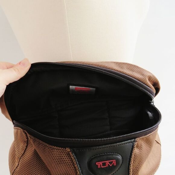 Tumi Womens Mens Unisex Bronze Brown Structured Travel Waist Fanny Pack - Picture 8 of 16